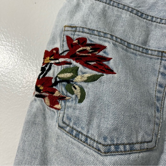 Topshop 4 High Waisted Floral Embroidered Frayed Hem Grunge Y2K Boho Mom Shorts - Picture 6 of 11